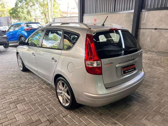 HYUNDAI-I30-2.0 MPI 16V GASOLINA 4P MANUAL HYUNDAI-I30-2010