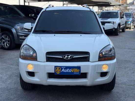 HYUNDAI-TUCSON-2.0 MPFI GLS 16V 143CV 2WD FLEX 4P AUTOMÁTICO HYUNDAI-TUCSON-2015