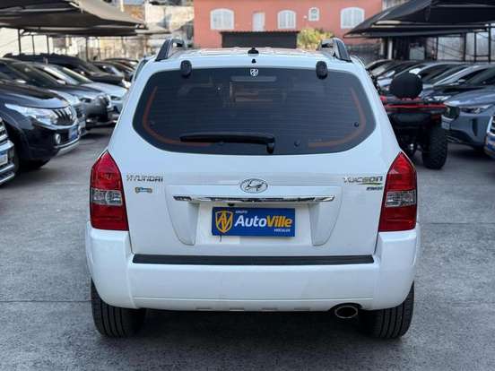 HYUNDAI-TUCSON-2.0 MPFI GLS 16V 143CV 2WD FLEX 4P AUTOMÁTICO HYUNDAI-TUCSON-2015