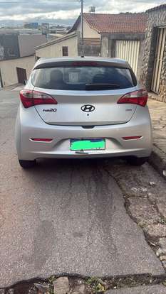 HYUNDAI-HB20-2012
