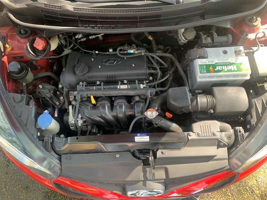 HYUNDAI-HB20X-2014