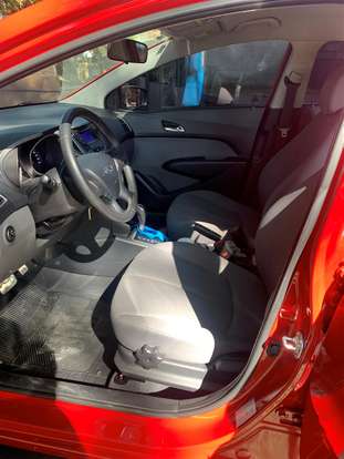 HYUNDAI-HB20X-2014
