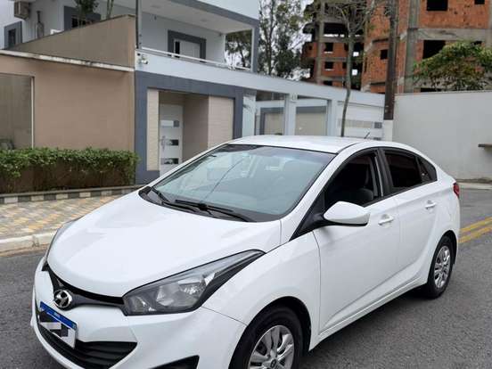 HYUNDAI-HB20S-1.6 COMFORT PLUS 16V FLEX 4P AUTOMÁTICO HYUNDAI-HB20S-2015