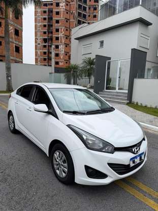 HYUNDAI-HB20S-2015