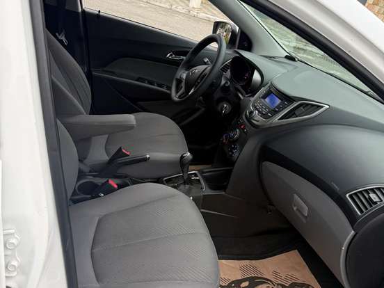 HYUNDAI-HB20S-1.6 COMFORT PLUS 16V FLEX 4P AUTOMÁTICO HYUNDAI-HB20S-2015