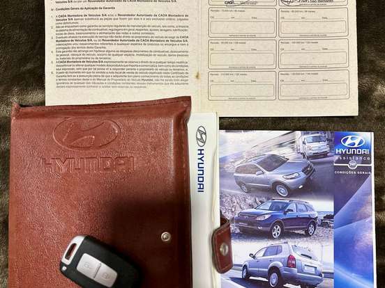HYUNDAI-SANTA FÉ-2.4 MPI 2WD 16V GASOLINA 4P AUTOMÁTICO HYUNDAI-SANTA FÉ-2011