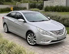 HYUNDAI SONATA 2.4 MPFI I4 16V 182CV GASOLINA 4P AUTOMÁTICO HYUNDAI SONATA 2.4 MPFI I4 16V 182CV GASOLINA 4P AUTOMÁTICO