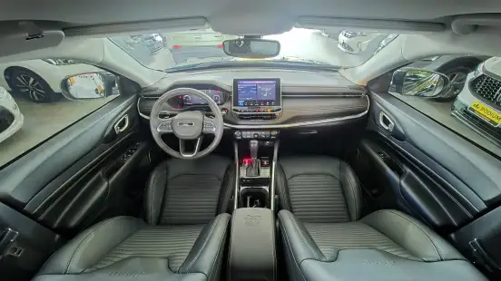 JEEP-COMMANDER-2024