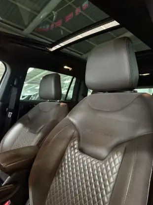 JEEP-COMMANDER-2022