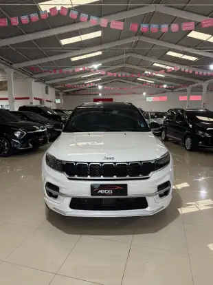 JEEP-COMMANDER-2022