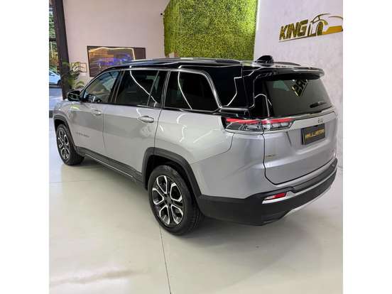 JEEP-COMMANDER-2024