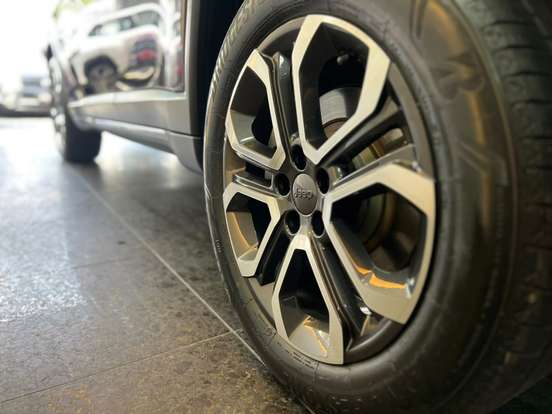 JEEP-COMMANDER-2022