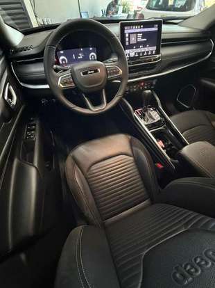 JEEP-COMMANDER-2023