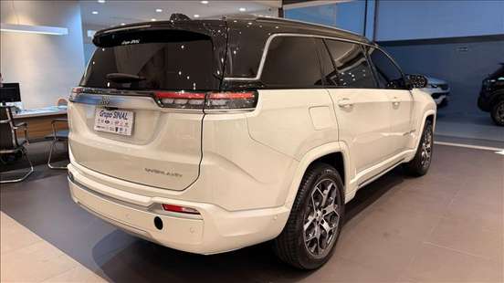 JEEP-COMMANDER-2024