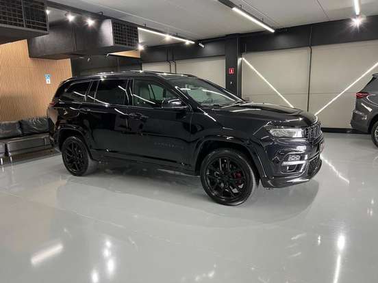 JEEP-COMMANDER-2.0 HURRICANE 4 TURBO GASOLINA BLACKHAWK AT9 JEEP-COMMANDER-2024