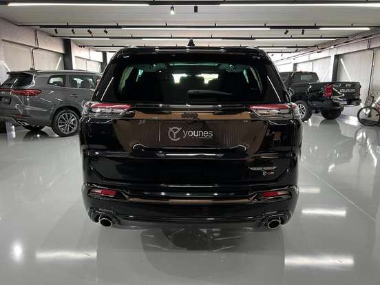 JEEP-COMMANDER-2.0 HURRICANE 4 TURBO GASOLINA BLACKHAWK AT9 JEEP-COMMANDER-2024