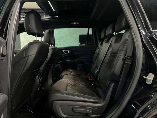 JEEP-COMMANDER-2024