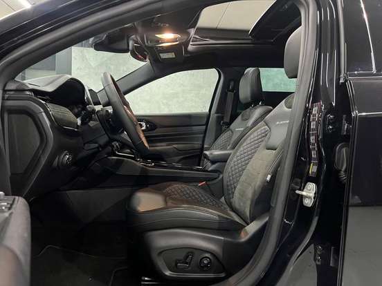 JEEP-COMMANDER-2024