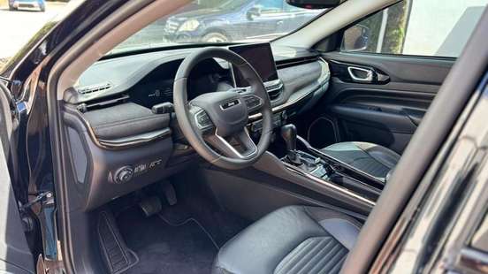 JEEP-COMMANDER-2022