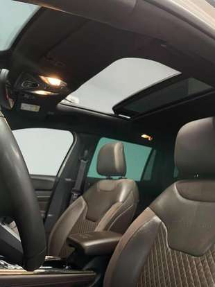 JEEP-COMMANDER-2023