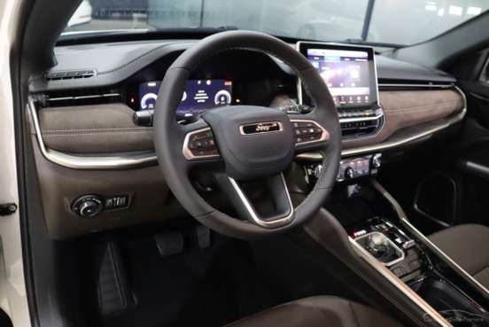 JEEP-COMMANDER-2.2 TURBO DIESEL OVERLAND AT9 JEEP-COMMANDER-2026