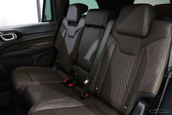 JEEP-COMMANDER-2.2 TURBO DIESEL OVERLAND AT9 JEEP-COMMANDER-2026