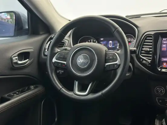 JEEP-COMPASS-2.0 16V DIESEL LIMITED 4X4 AUTOMÁTICO JEEP-COMPASS-2020
