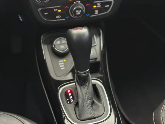 JEEP-COMPASS-2.0 16V DIESEL LIMITED 4X4 AUTOMÁTICO JEEP-COMPASS-2020