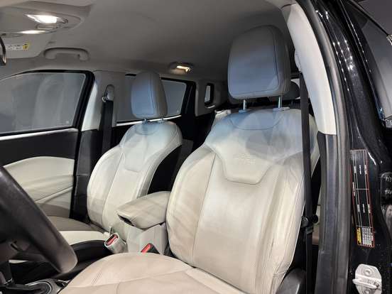 JEEP-COMPASS-2.0 16V DIESEL LONGITUDE 4X4 AUTOMÁTICO JEEP-COMPASS-2019