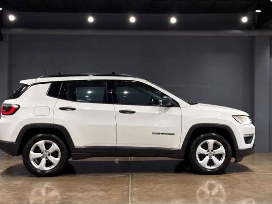 JEEP-COMPASS-2.0 16V FLEX SPORT AUTOMÁTICO JEEP-COMPASS-2016