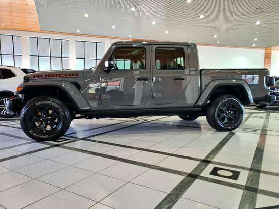 JEEP-GLADIATOR-2023