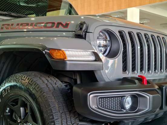JEEP-GLADIATOR-2023
