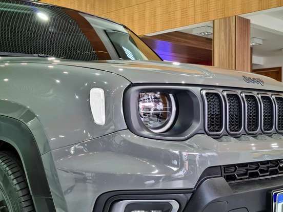 JEEP-RENEGADE-2025