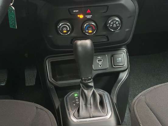 JEEP-RENEGADE-2021