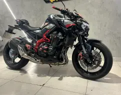 KAWASAKI Z900 KAWASAKI Z900