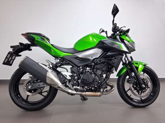 KAWASAKI-Z500-2024
