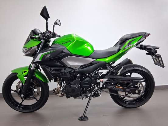 KAWASAKI-Z500 KAWASAKI-Z500-2024