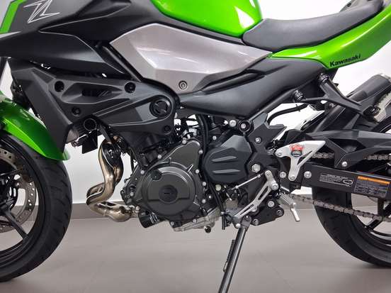 KAWASAKI-Z500 KAWASAKI-Z500-2024