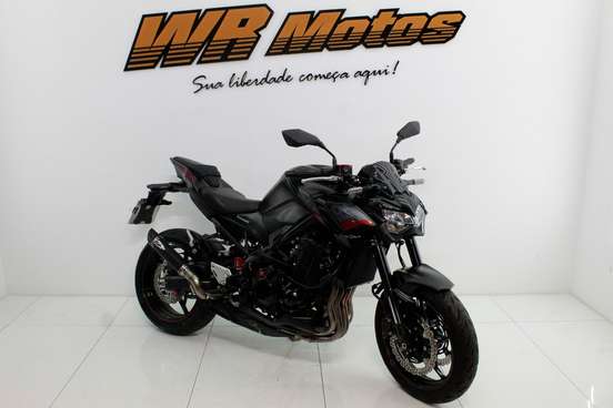 KAWASAKI-Z900-2020