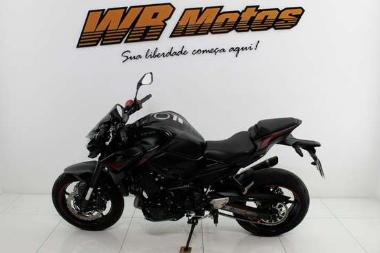 KAWASAKI-Z900-2020