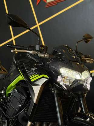 KAWASAKI-Z900-2020