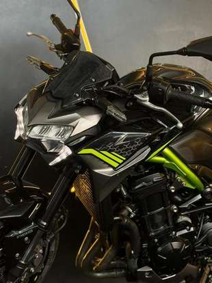 KAWASAKI-Z900-2020