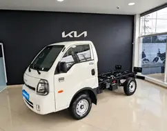 KIA BONGO 2.5 TD DIESEL STD CS 4x4 MANUAL KIA BONGO 2.5 TD DIESEL STD CS 4x4 MANUAL