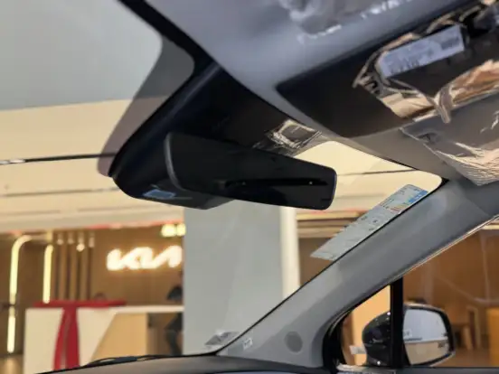 KIA-CARNIVAL-2024