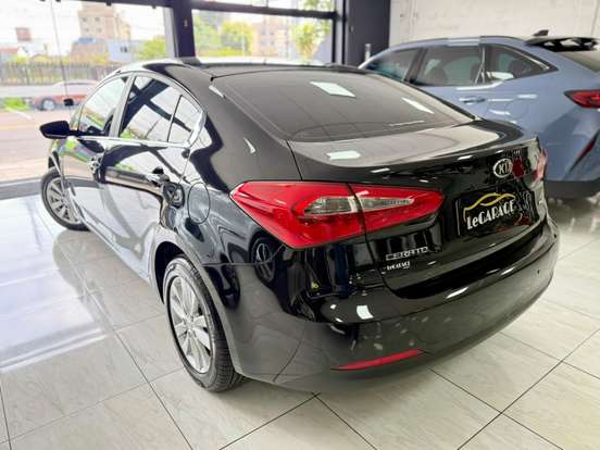 KIA-CERATO-1.6 SX 16V FLEX 4P AUTOMÁTICO KIA-CERATO-2013