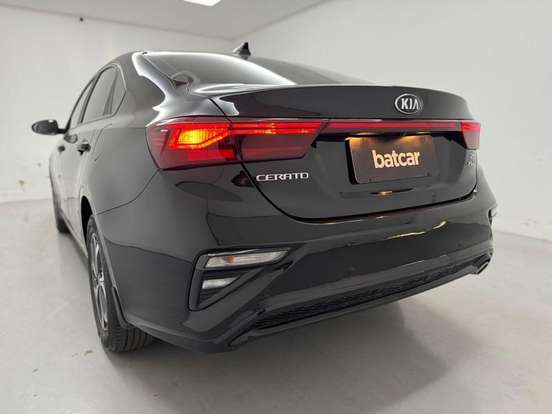 KIA-CERATO-2021