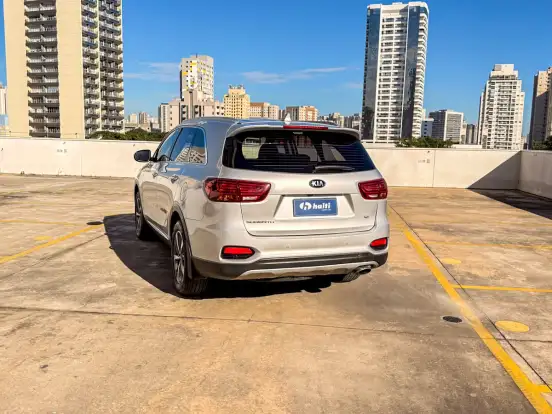 KIA-SORENTO-2.4 16V GASOLINA EX 7L AUTOMÁTICO KIA-SORENTO-2018