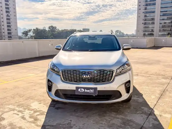KIA-SORENTO-2.4 16V GASOLINA EX 7L AUTOMÁTICO KIA-SORENTO-2018