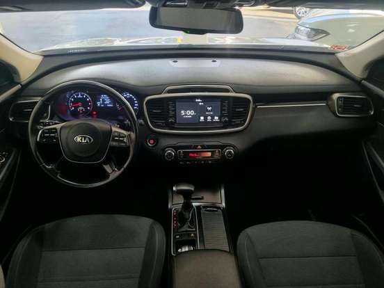 KIA-SORENTO-2.4 16V GASOLINA EX 7L AUTOMÁTICO KIA-SORENTO-2017