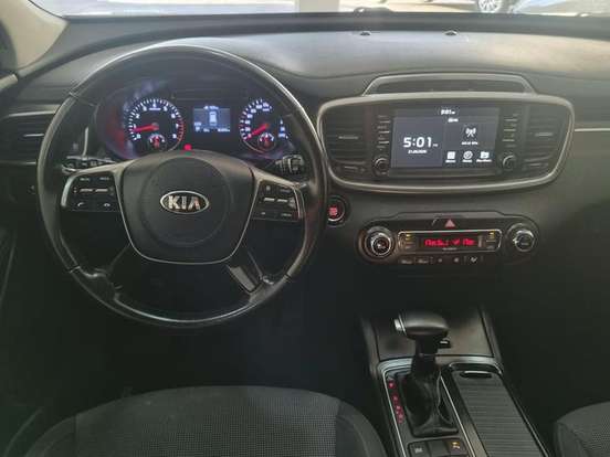 KIA-SORENTO-2.4 16V GASOLINA EX 7L AUTOMÁTICO KIA-SORENTO-2017